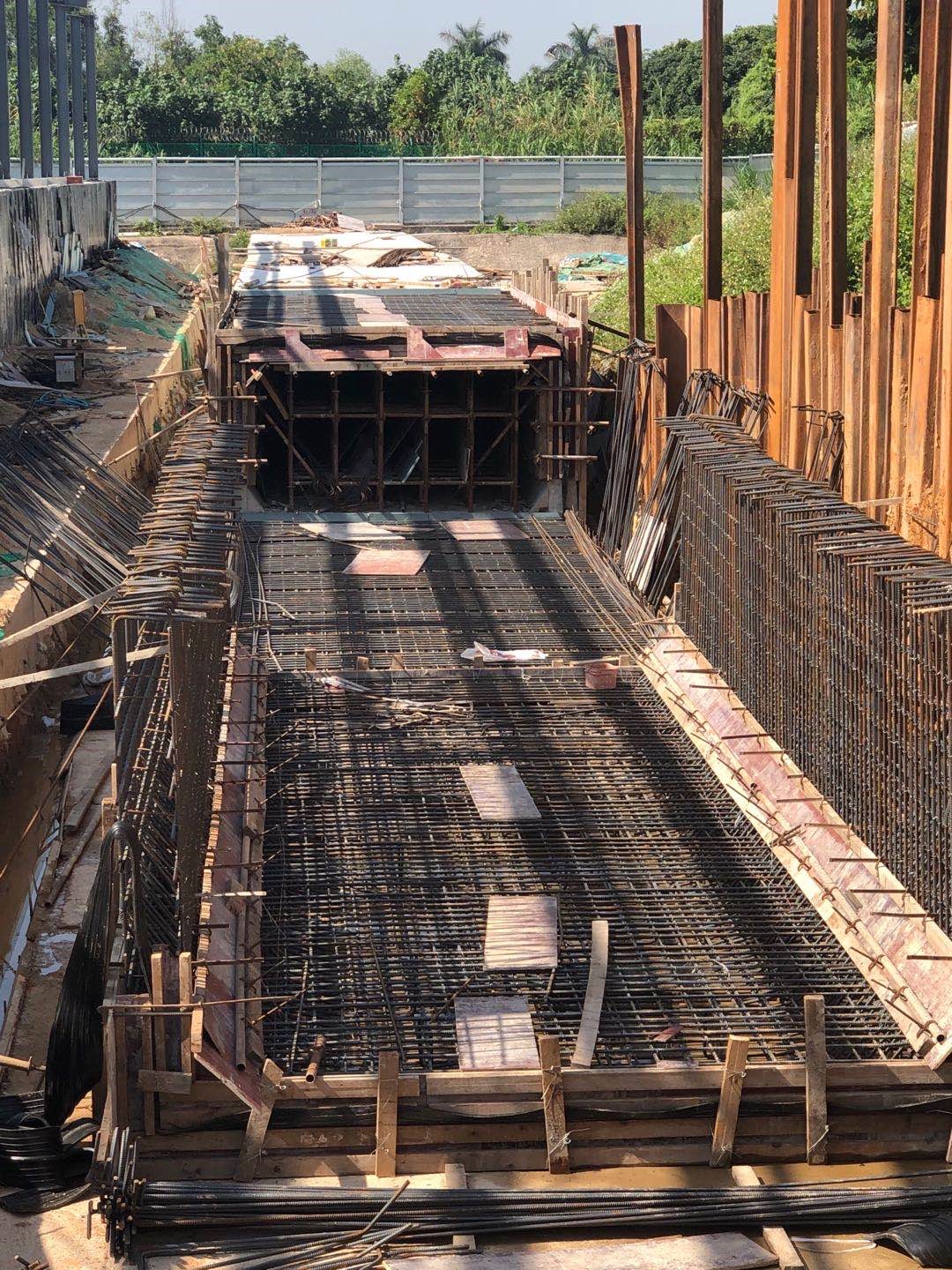 区政府信息公开 重大建设项目 项目信息  (3)河道堤防工程分洪箱涵