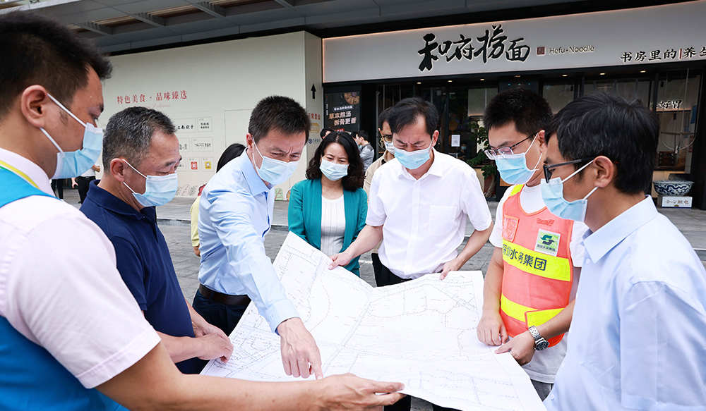 南山区长黄湘岳率队调研三防和安全生产工作 把保障好人民生命财产安全放在第一位