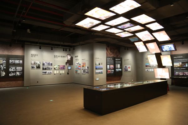 改革开放博物馆内部情况-袁庚展厅-1