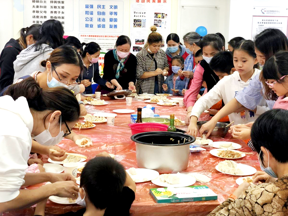 南山区多个街道社区开展冬至美食烹饪活动