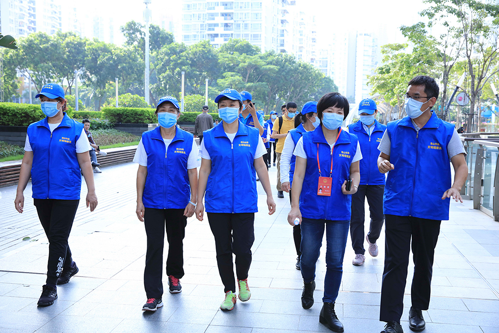 南山市民文明观察团走进粤海街道 开展文明观察和志愿服务活动