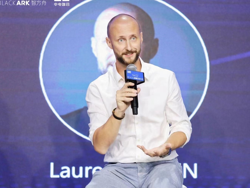 Laurent shares insights at the Black Ark in HQB._副本.jpg