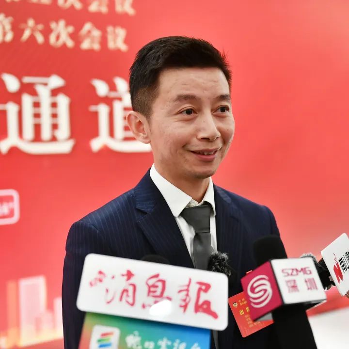 张伟