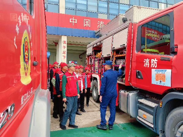 南山区退役军人红星志愿服务队开展凝聚力提升活动