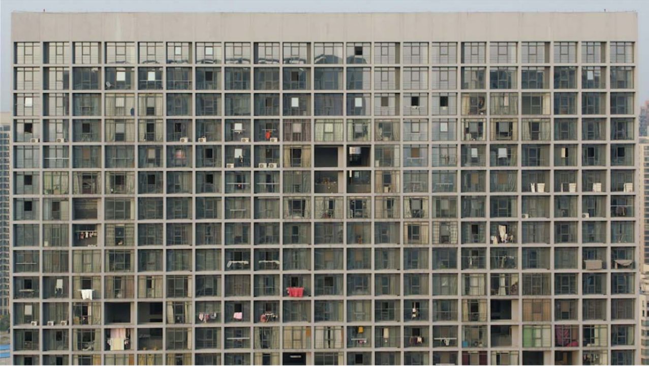 正面拍摄的公寓／ The Front View of an Apartment Building .jpg