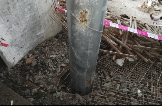 图四：坠落的冷却水管.jpg
